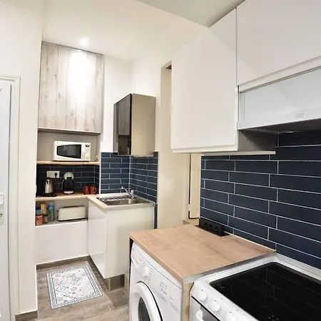 فندق Signature Des Postes نيس